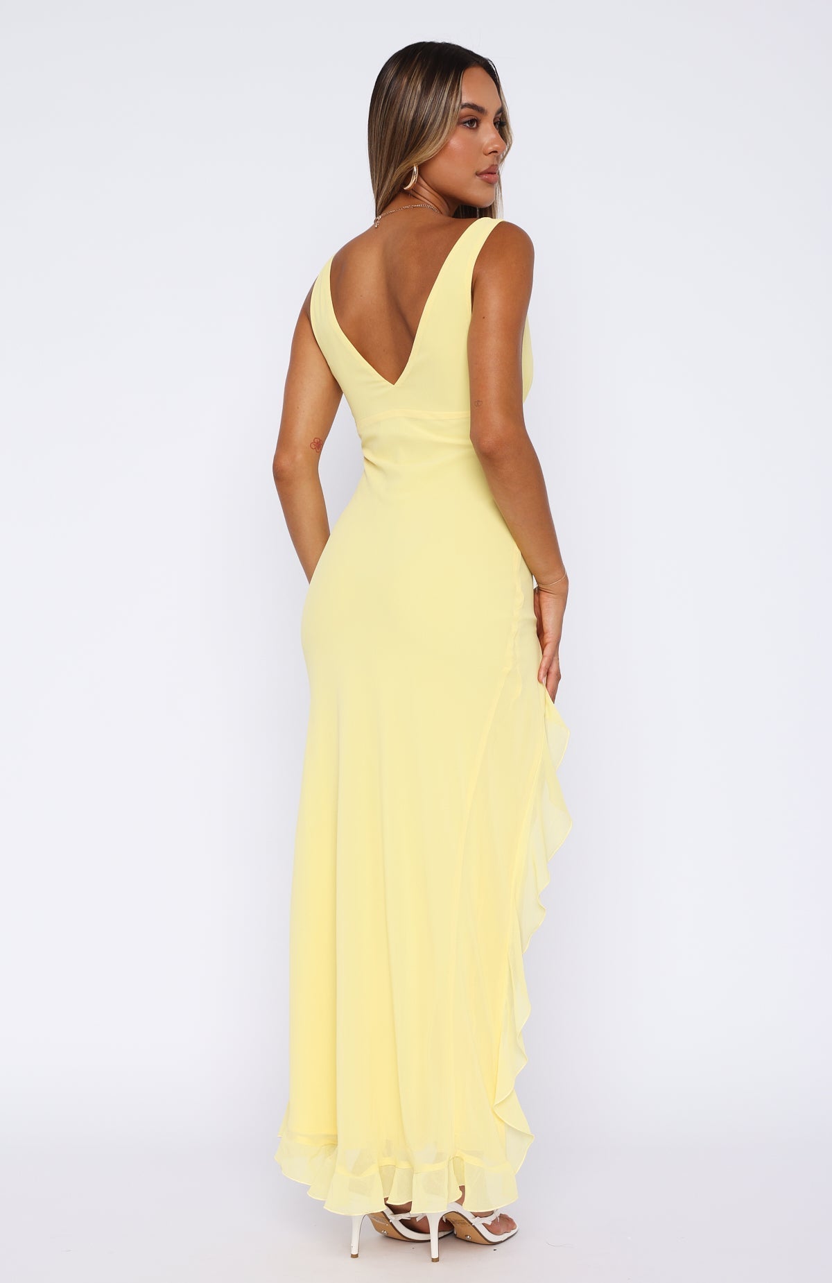 Women's Fitted Maxi Dress with Sleeveless V Neck Design