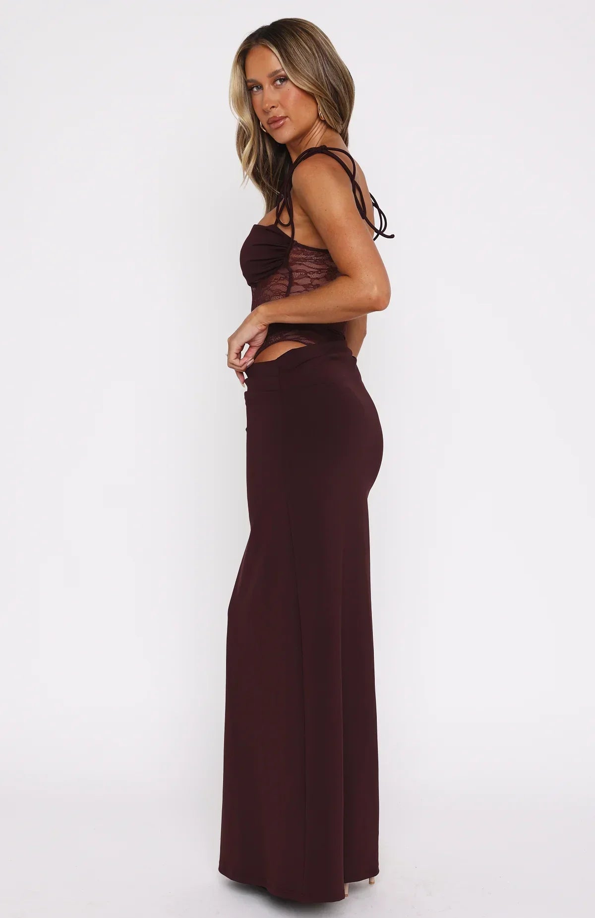 Women's Strappy Lace Maxi Dress with Fitted Column Skirt