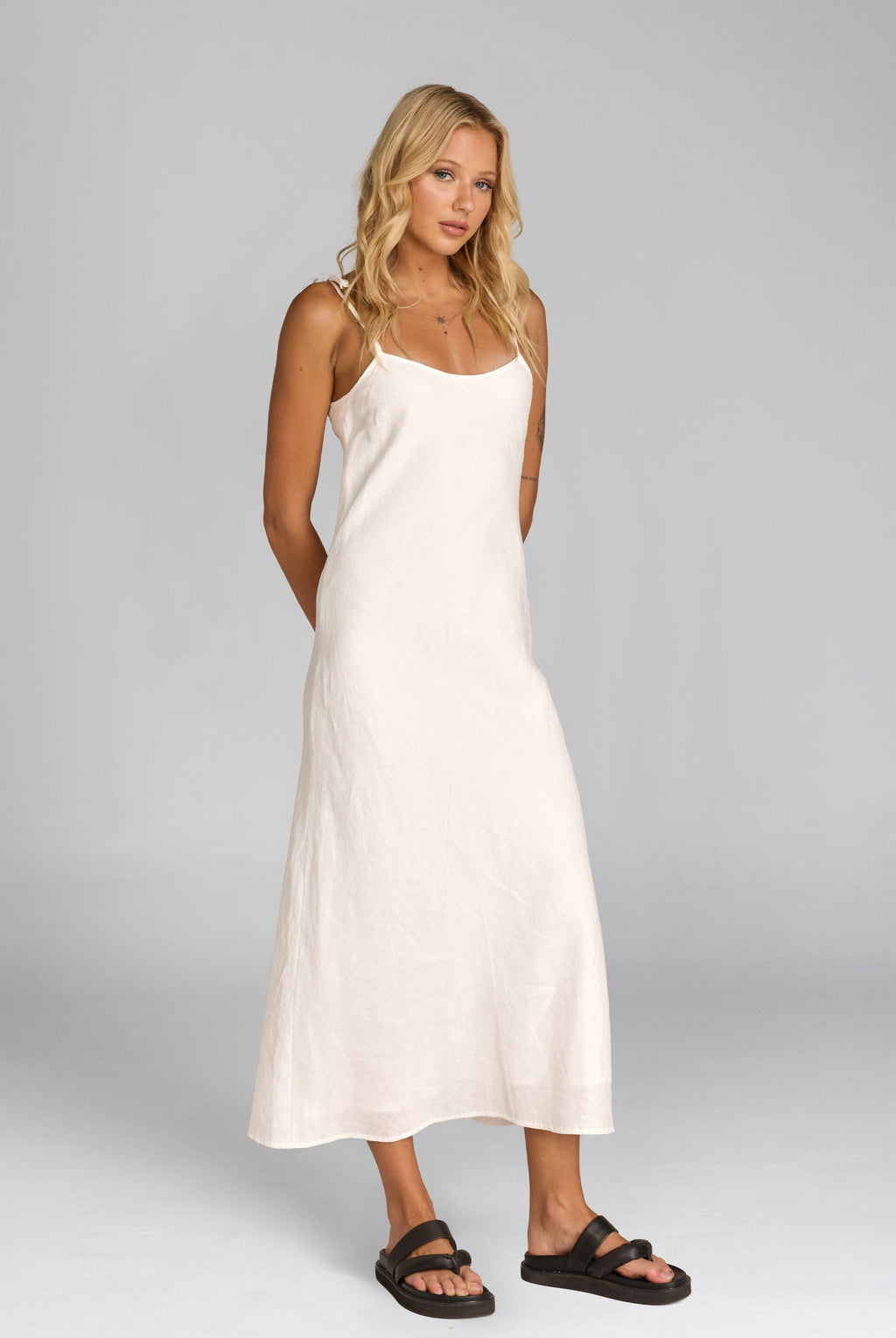 Women's Adjustable Strap Maxi Dress