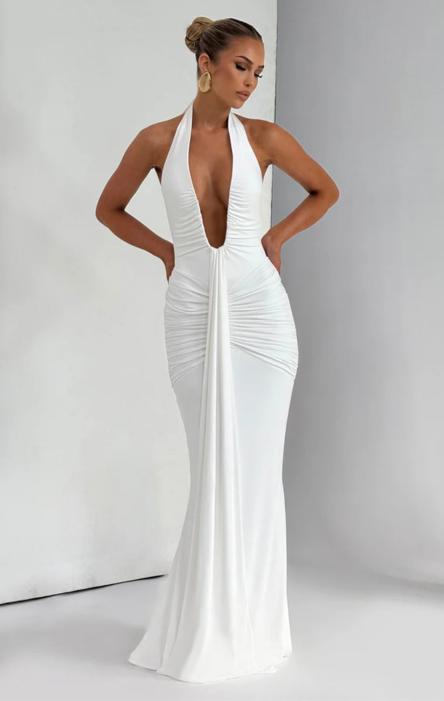 Women's Deep V Halter Neck Maxi Dress Fitted Mermaid Hem