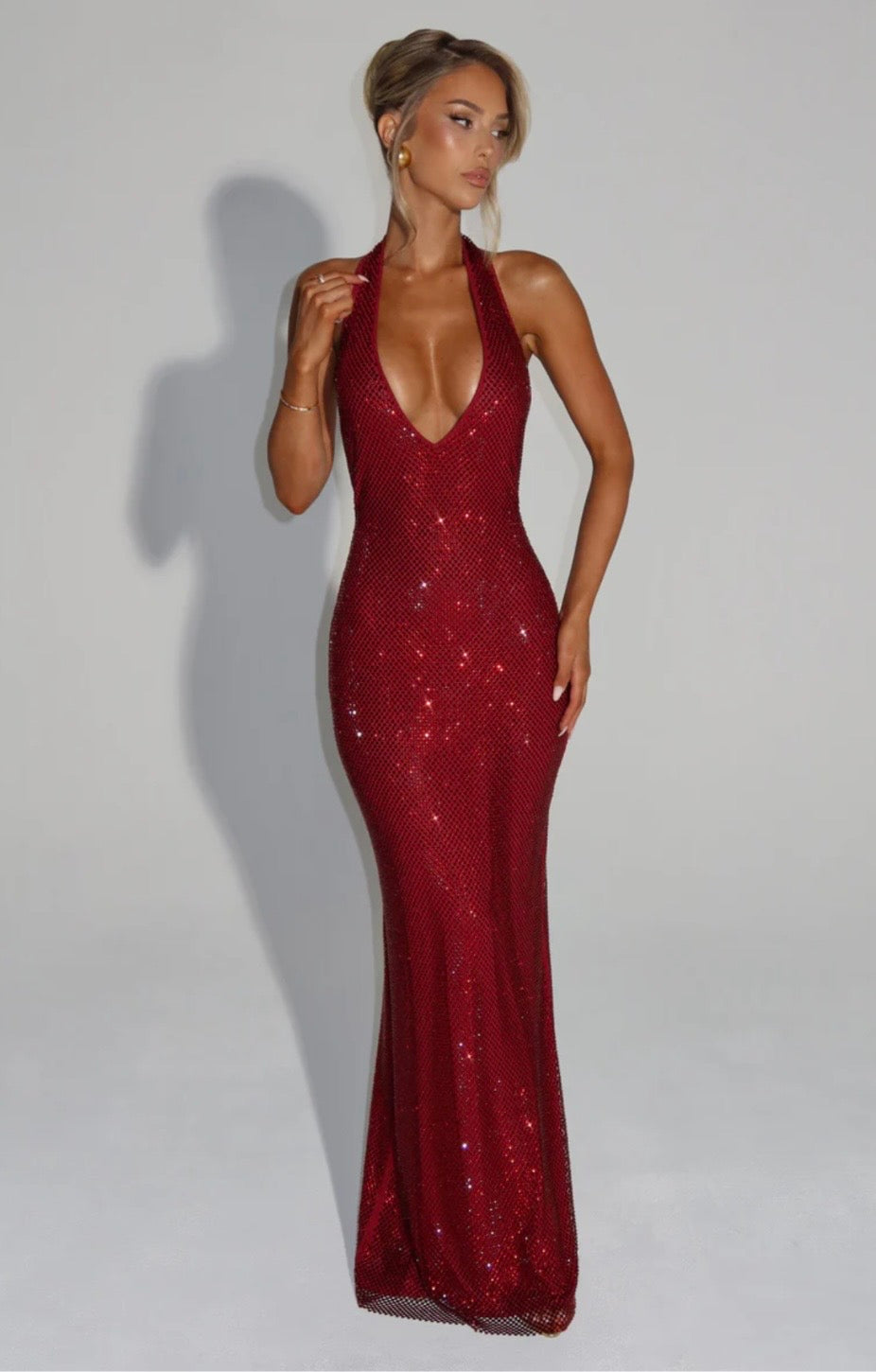 Women's Fitted Maxi Dress with Halter Neck and Open Back