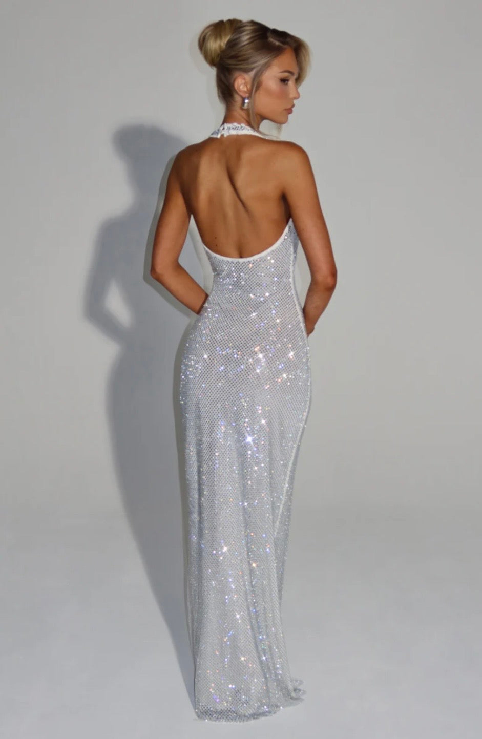 Women's Fitted Maxi Dress with Halter Neck and Open Back