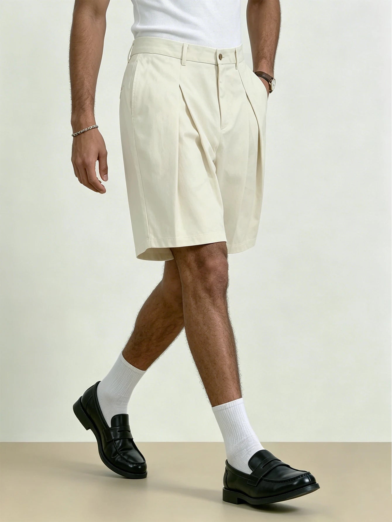 Men's Wide Leg Pleated Bermuda Shorts