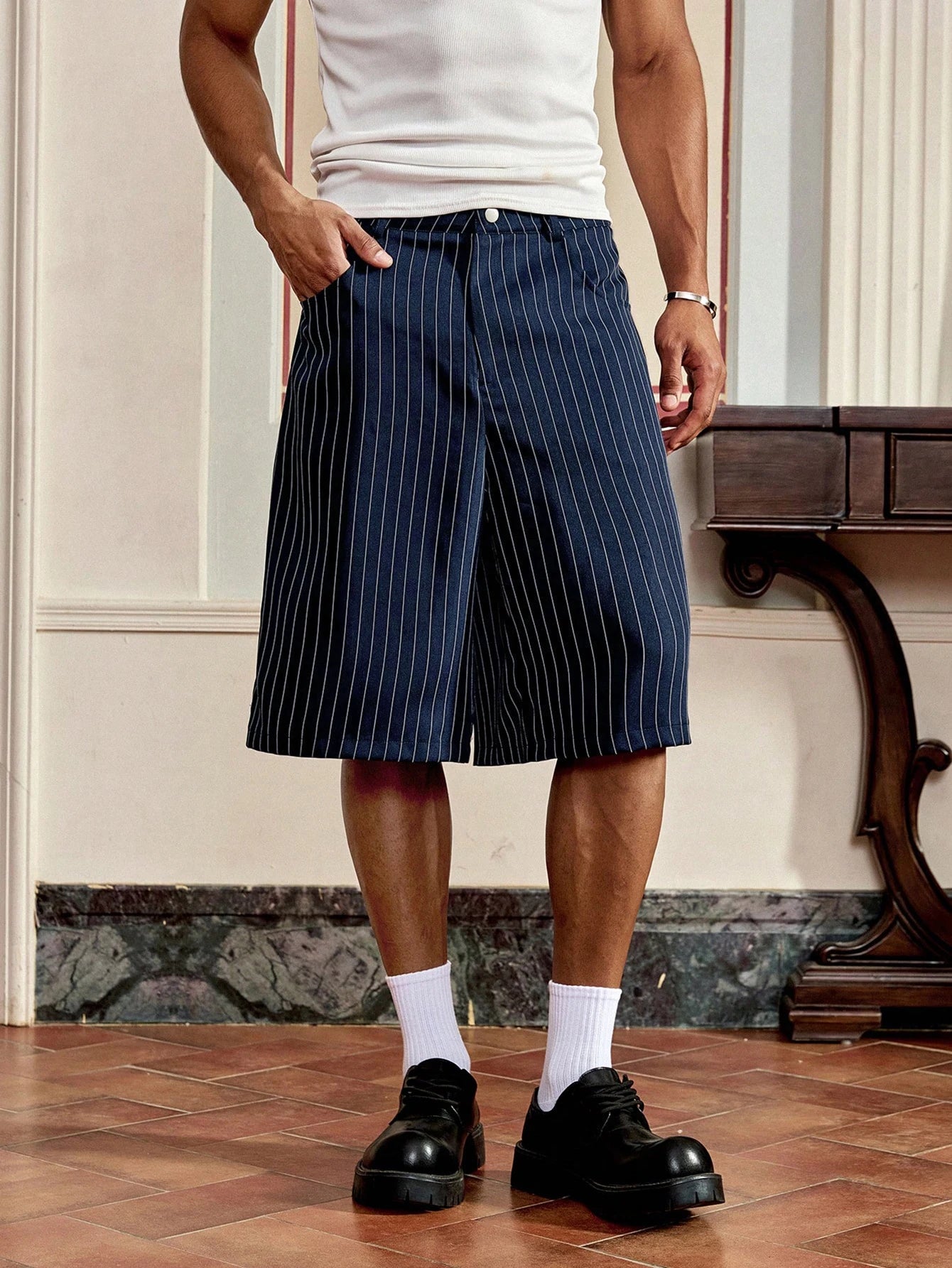 Men's Pinstripe Wide Leg Bermuda Shorts Main image