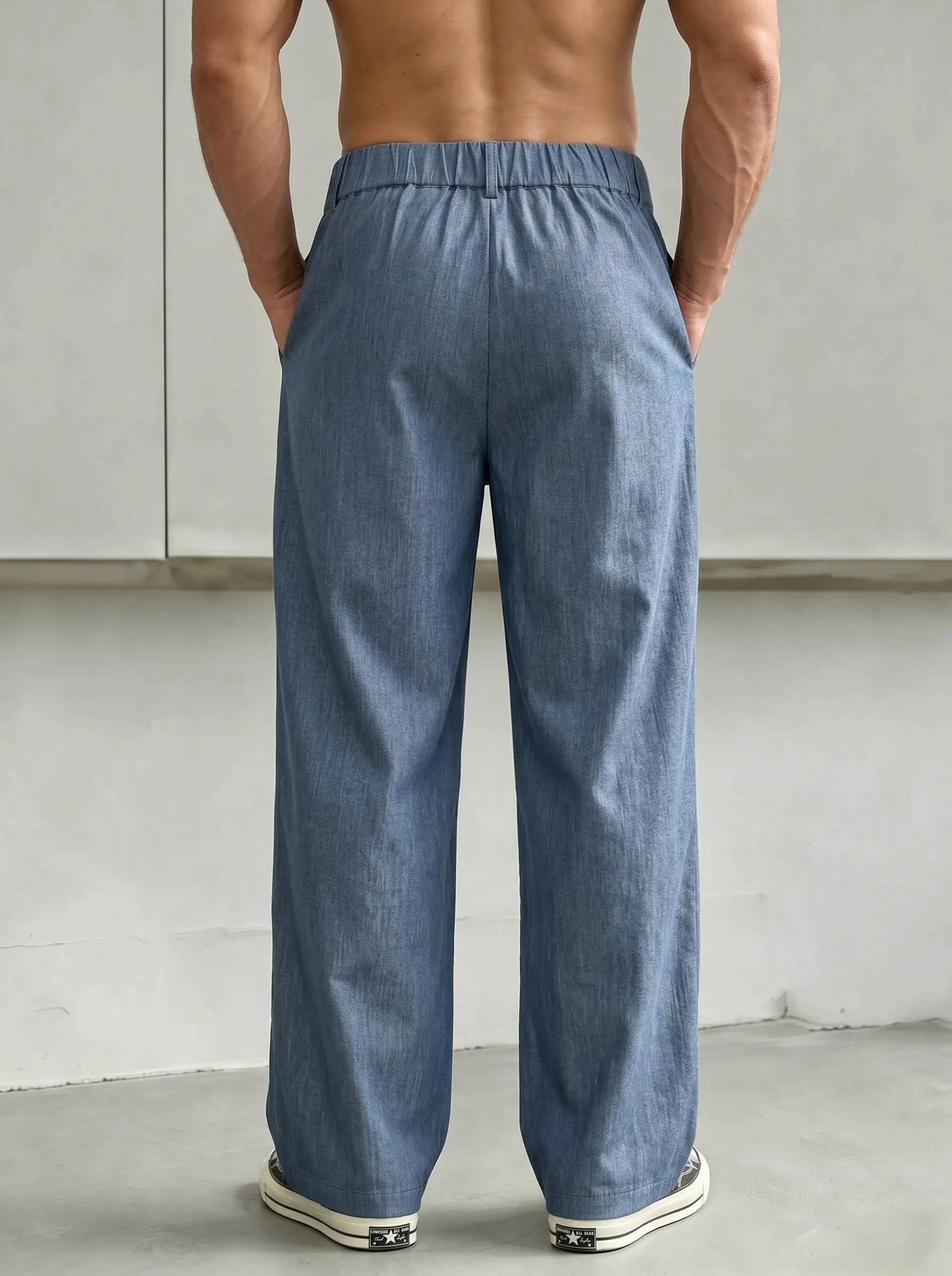 Men's Straight Leg Pleated Trousers