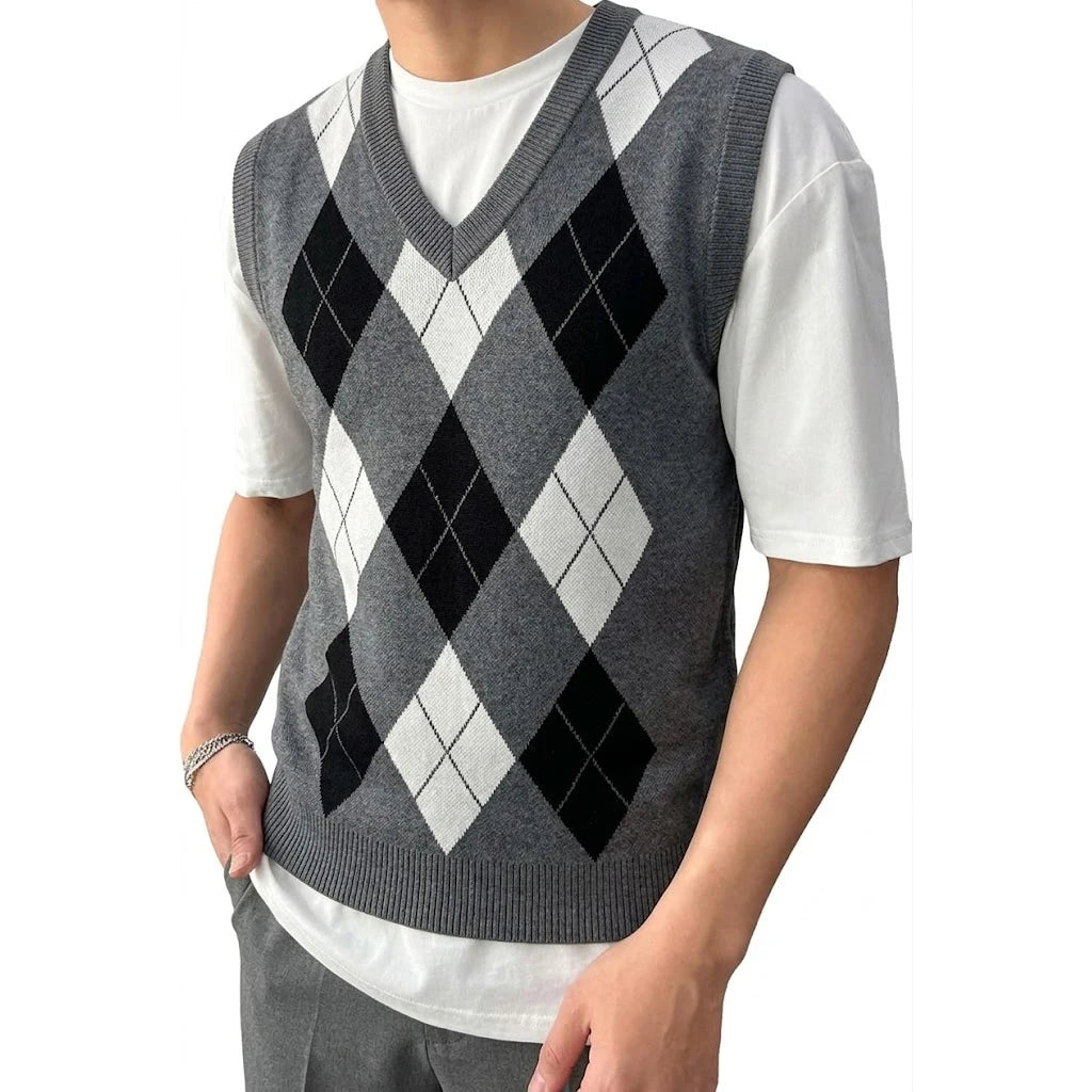 Men's Argyle Knit Gilet with V Neck Diamond Pattern