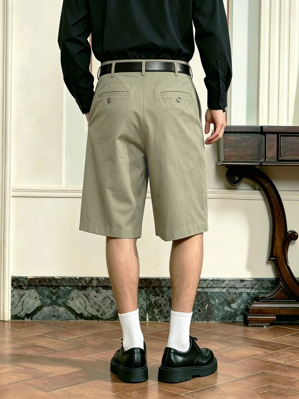 Men's Relaxed Fit Pleated Knee Length Shorts With Welt Pockets