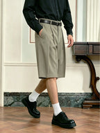 Men's Relaxed Fit Pleated Knee Length Shorts With Welt Pockets