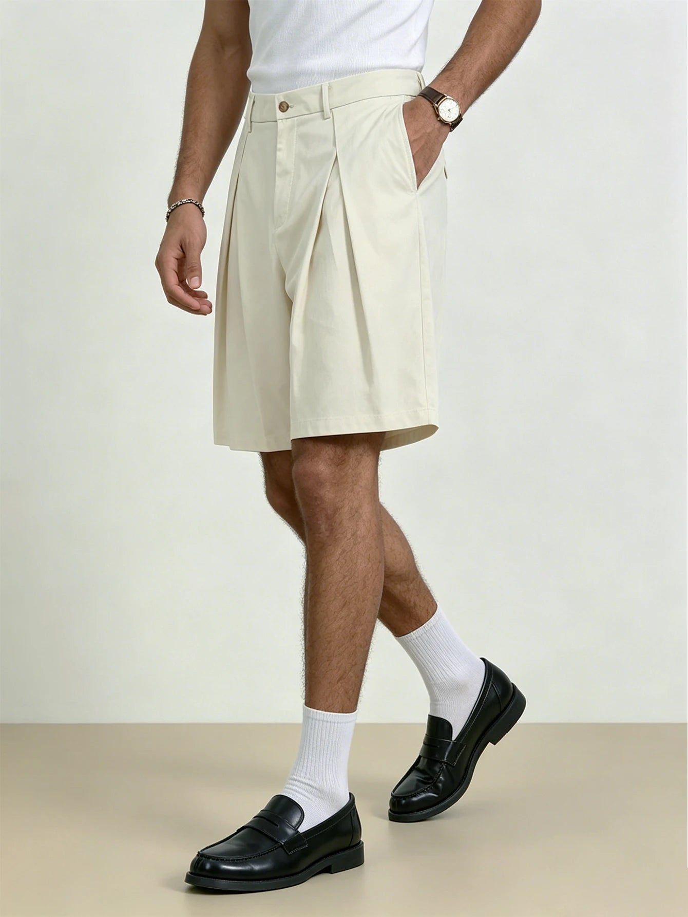 Men's Wide Leg Pleated Bermuda Shorts