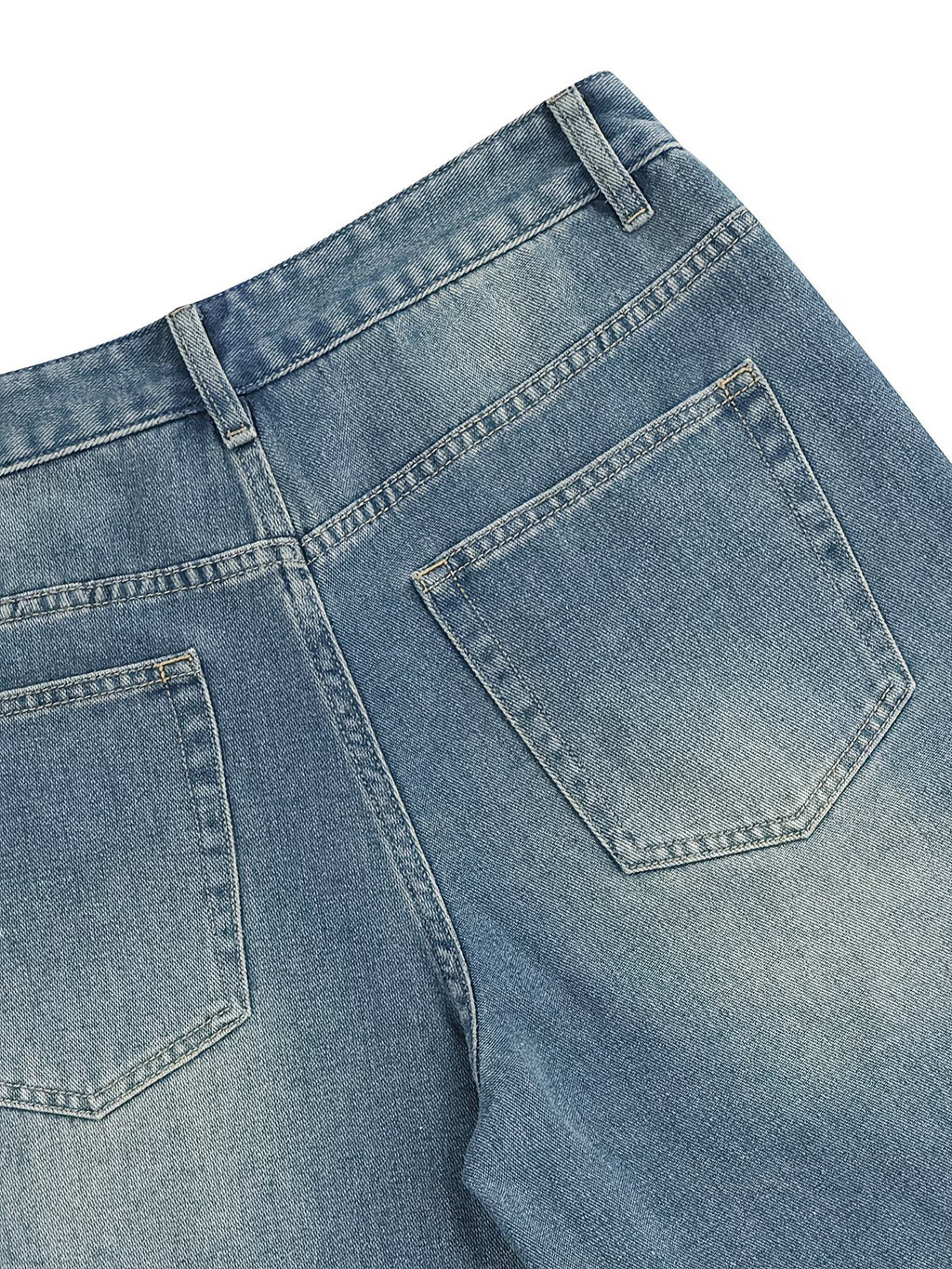 Men’s Straight-Cut Shorts with Wavy Side Patches